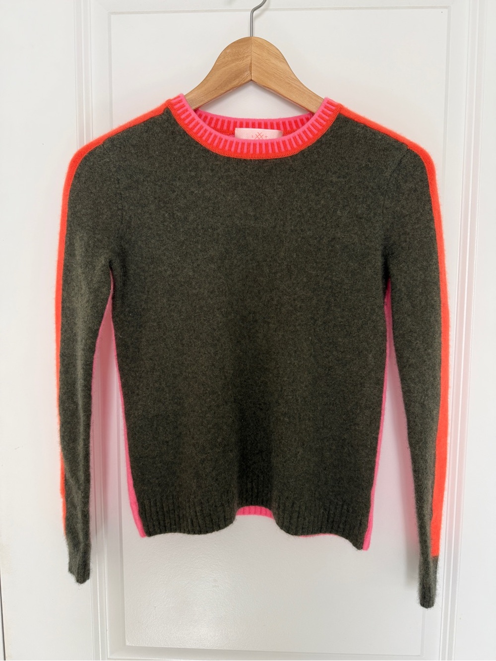 Lisa Todd Olive Green neon pink Crewneck 100% cashmere sweater xs